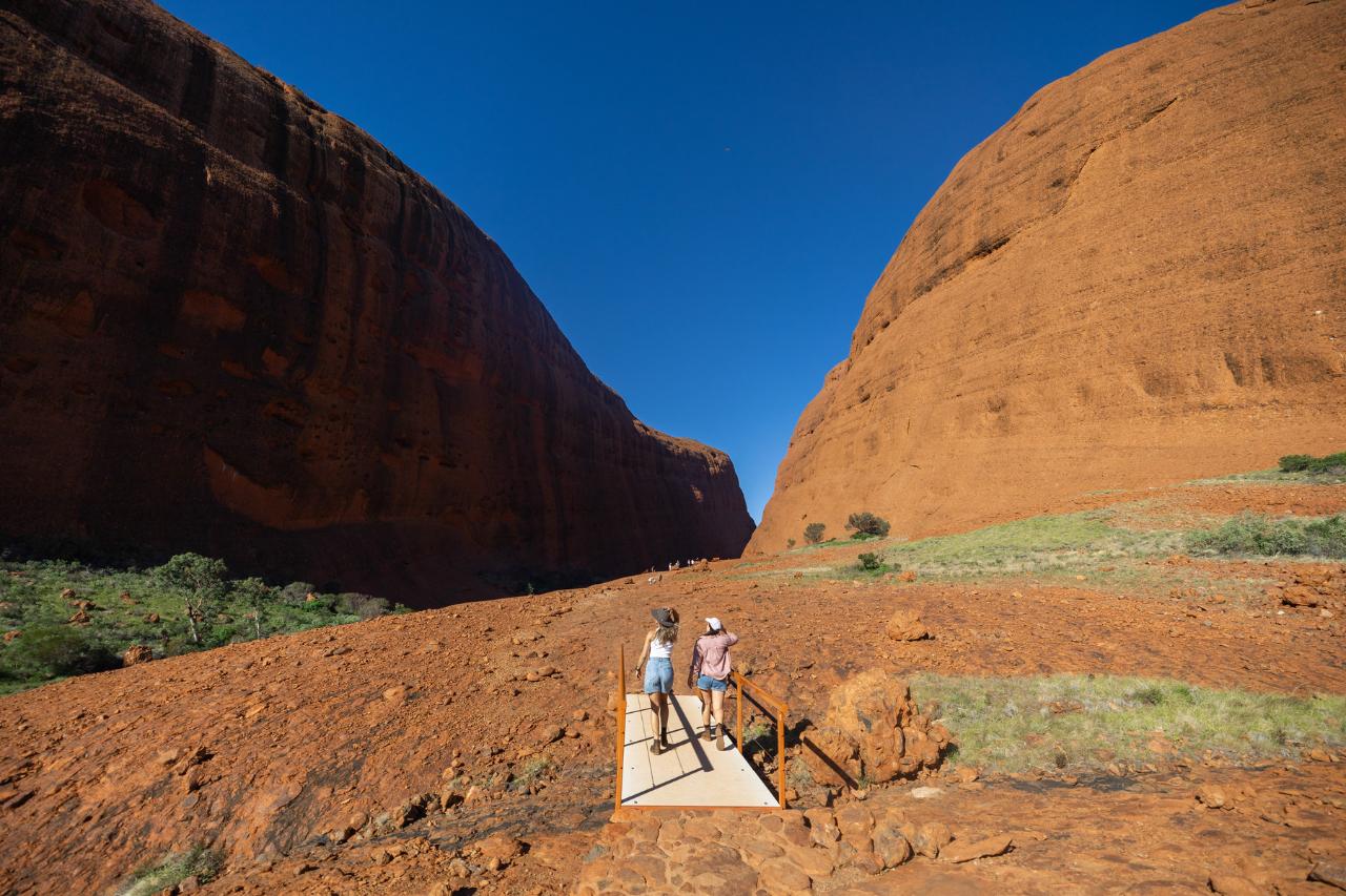 Uluru & Kata Tjuta 3 Day Pass | 72hours Unlimited Uluru Transfers + 2 Kata Tjuta Returns image 3